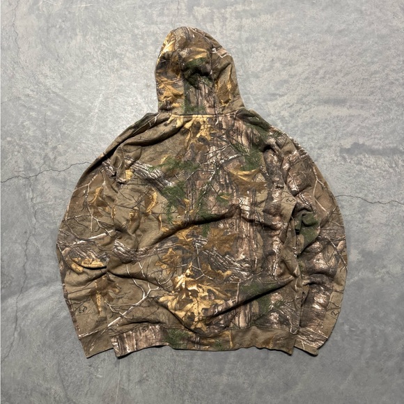 Camouflage Real Tree Hoodie - Picture 2 of 5
